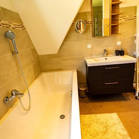 Luxusferienhaus Fuchsbau - Mit Netflix, Playstation, Sauna, Sportraum Und Kamin Zirchow Room photo