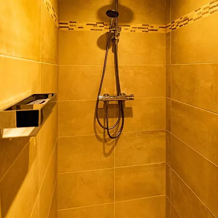Luxusferienhaus Fuchsbau - Mit Netflix, Playstation, Sauna, Sportraum Und Kamin Zirchow Room photo